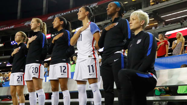 megan-rapinoe-kneeling-national-anthem.jpg